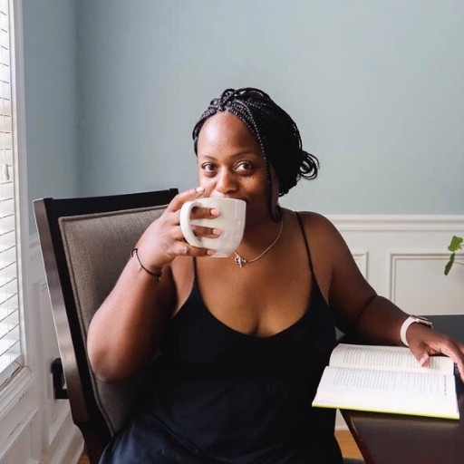 Mom, wife, coffee lover,content creator, picture taker. 📸 Curator or my own everyday eyecandy.