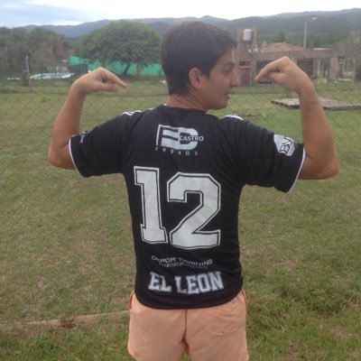 Jugador y capitán del @DeportivoLeon --- General pipilo_12 Clan Batallón de Infantería Marina 5