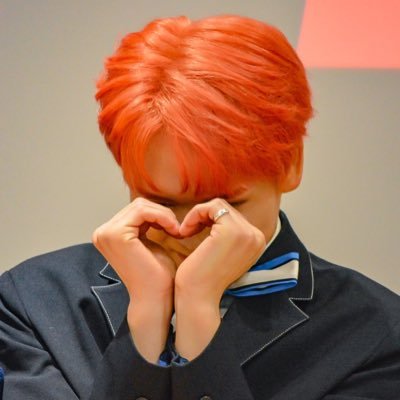 starruby_0701's profile picture. #디크런치 #현욱 #지현욱