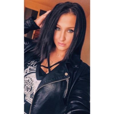 gabbyburtonn's profile picture. 