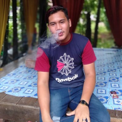 Pakmaon12's profile picture. "no woman no cry🍃🕊