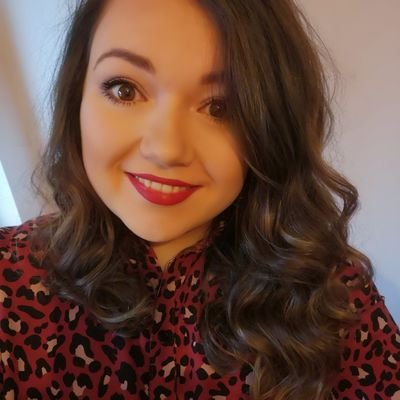 Gwenan_Mair's profile picture. Swyddog Marchnata Corfforaethol @menteracymru | Sylfaenydd @SYLW_cymru