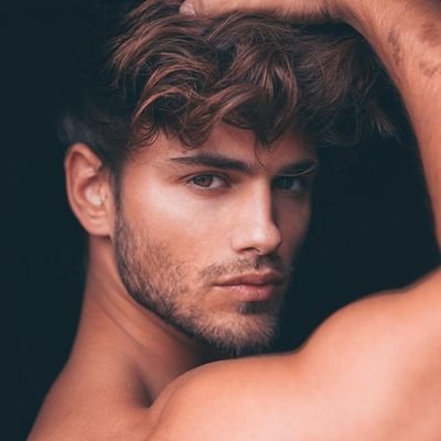 VortexChronos's profile picture. L'Éternelle. Maître du Temps et de la Destinée. Seul le Temps peut nous permettre de savoir si notre Destinée est déjà tracée..