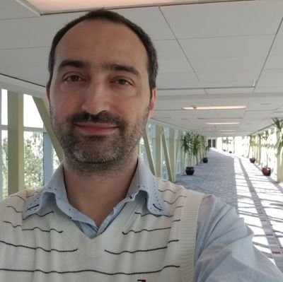 cesaregrava's profile picture. 🇮🇹 astronomer working in 🇺🇸 I study migration of volatiles in Solar System airless bodies. Outdoor enthusiast, cinephile, dad