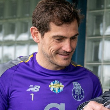 A sua melhor fonte sobre Iker Casillas, goleiro do FCPorto. | @IkerCasillas follows since 20/12/2013 | adm @leticiahorsth