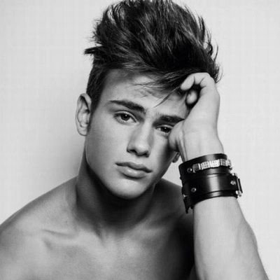 DjBossy1's profile picture. DJ Bossy is an aspiring DJ that lives in London!!!!