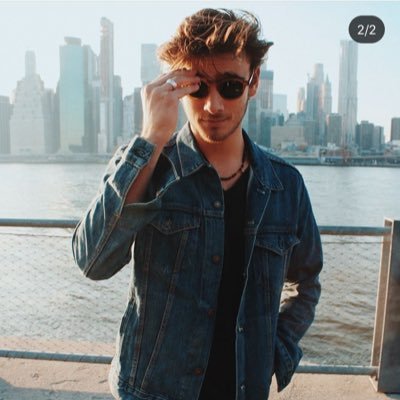 RossyPasquarel1's profile picture. "Como decirte Que te Quiero que te Estoy siendo Sincero" 💎 Claumilia/Santiale 😍 "Mas que Amigos somos Familia" 💪🏻 LIKE LA LEYENDA ❤️