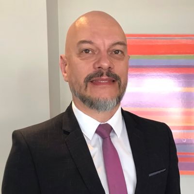 Empreendedor, Co-Fundador e Consultor da SUA Assessoria e Consultoria Empresarial Ltda - Especialista em Planejamento Estratégico e Governança Corporativa.