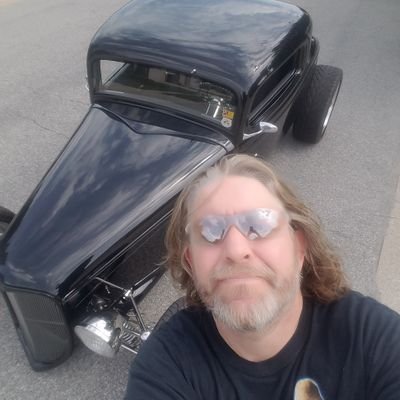 kmcnyg's profile picture. 