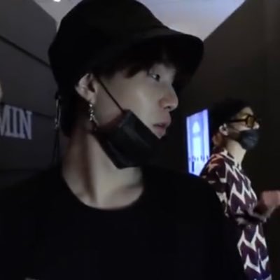 army_v_95_94's profile picture. +81￤01(17)￤テヒョン・ユンギよりall @BTS_twt