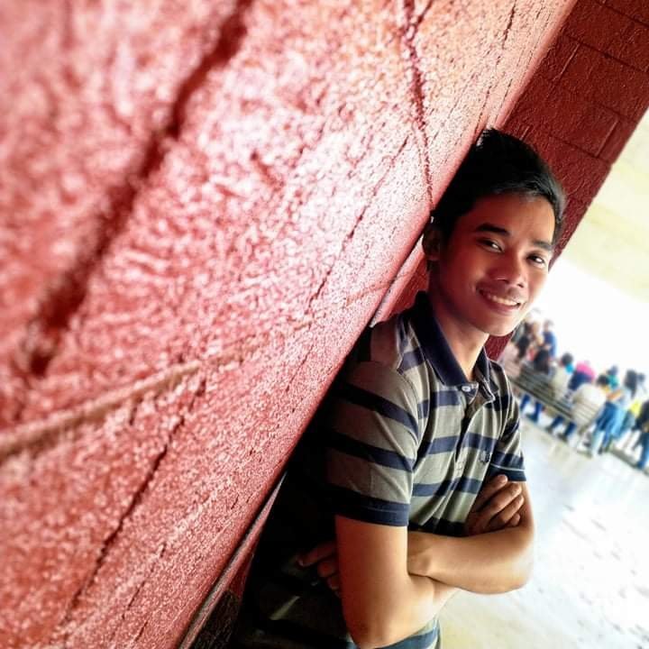 hb_hernando's profile picture. Veterinarian!