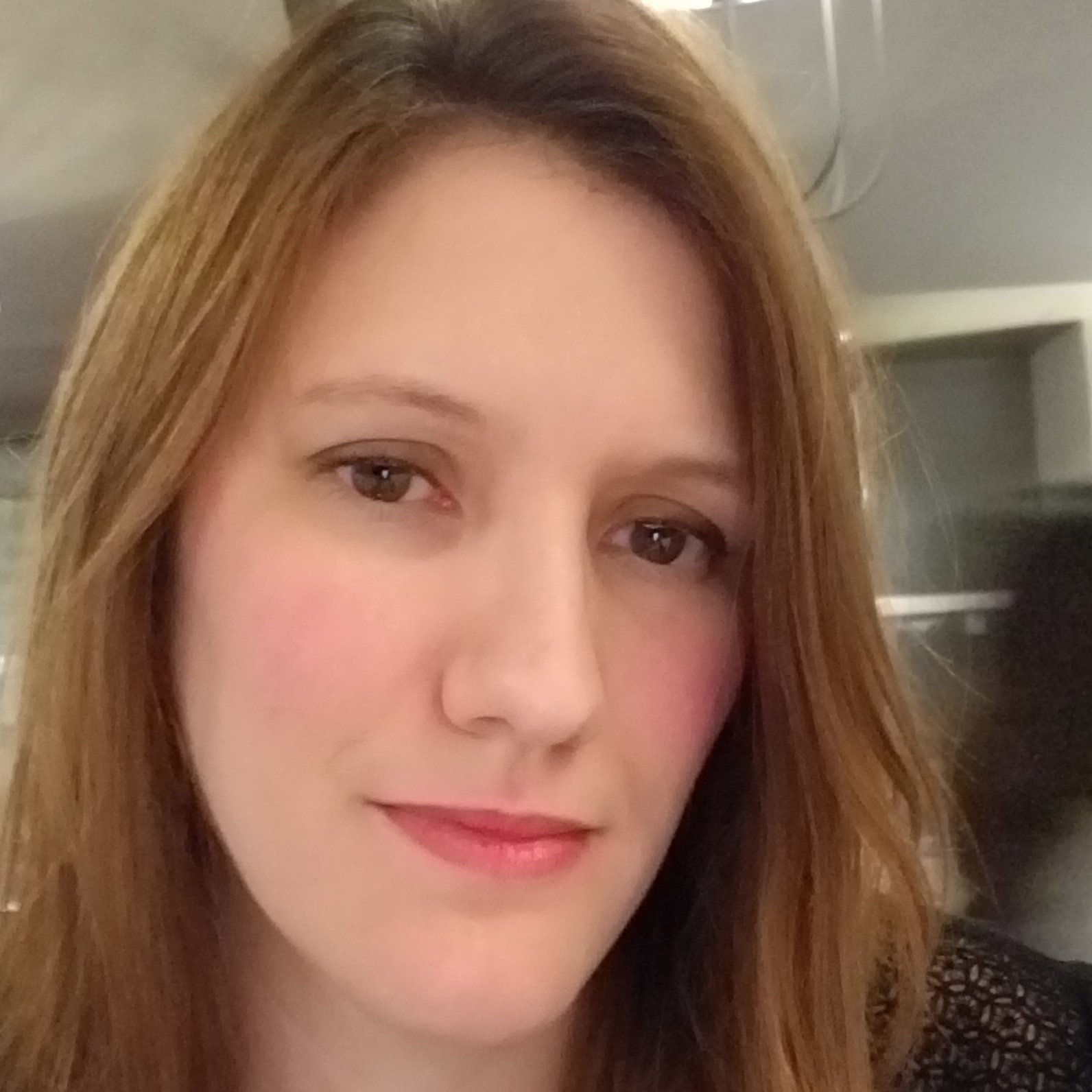 JLo_Verso's profile picture. Problem solver, explorer, thinker, mother.