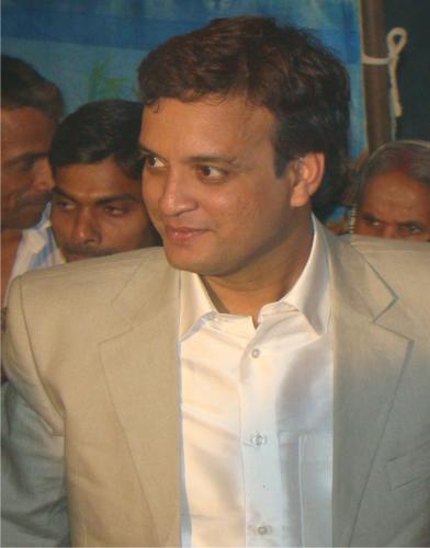 ruchineel's profile picture. i am an opotometrist