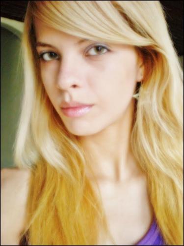Decifra-me, mas não conclua. Eu posso te surpreender ...

- Clarice Lispector ♥