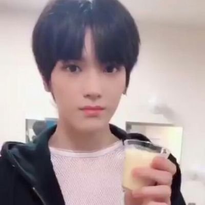 tyonggg95's profile picture. TY