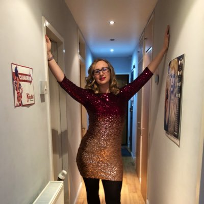 thenewpsies's profile picture. ESTJ, london, accountant, stagey, veggie, ambassador of fun, next gen tennis, admin angel, actressexual. The view from here is lovely.