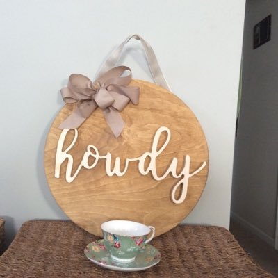 I made my own CNC machine in my backyard and making beautiful carved wooden signs for you’ll. https://t.co/YuoFlQYOgs