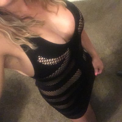 Secondary account, primary account is @32dddmilf 18+ only/NSFW, Slutty married MILF w/ 32DDDs and ass to match. I LOVE COMMENTS and cock. DMs off for now.