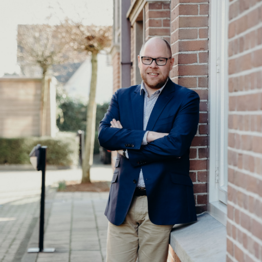 fvanholten's profile picture. Regiomanager ambulante behandeling bij Eleos