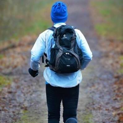 Passionné de trail et badminton / Missions humanitaires au Cameroun / Commercial, marketing