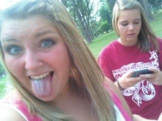 alyson_robbins's profile picture. 