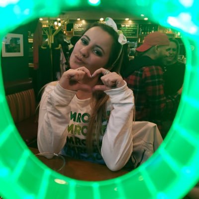 monsilva910's profile picture. 🤷🏼‍♀️