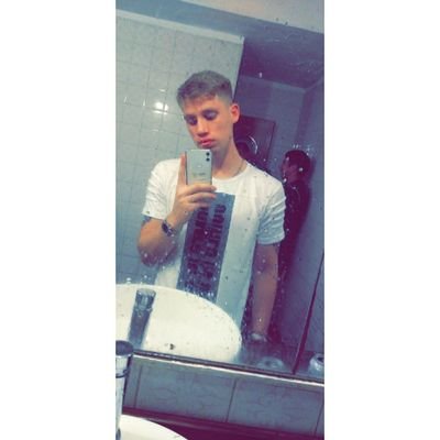 MutebAlshari's profile picture. 