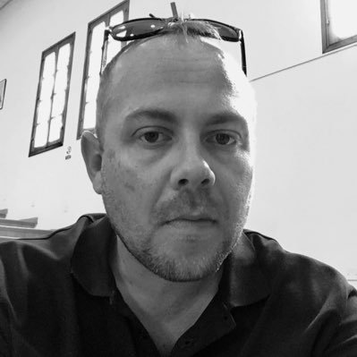 tt_over_and_out's profile picture. Always looking up at the sky. Should probably look where I’m going more often…. #foodie #avgeek #goodcop