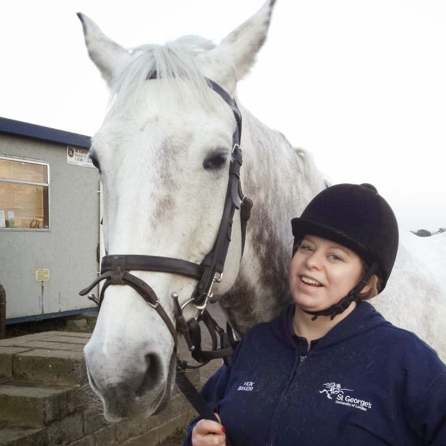 VeebsBaker's profile picture. I love the 50's, fashion, horses, lion taming and a few other things :) and I definitely don't understand twitter!