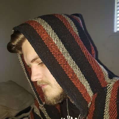 atta_boiiiii's profile picture. shmokd