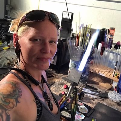 MamaJessica4's profile picture. I’m a glassblowing mother and I love life. Aquarius ♒️ Instagram @badcupcakeglass503