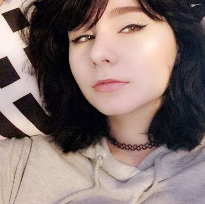 Smthing_trndy's profile picture. Mommy since 12/21/18
wanna be hippie guru