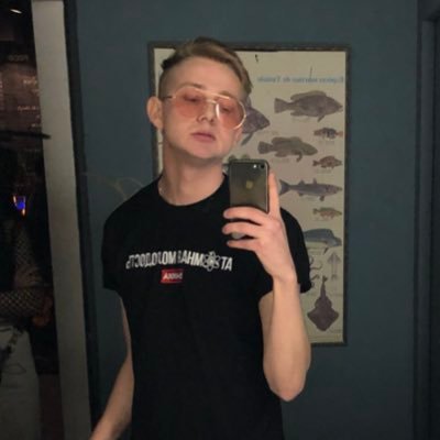 WirtsBlocknote's profile picture. Баба с усами