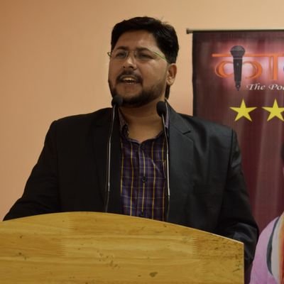 GauravM32624082's profile picture. #चादर चढ़ाने की बेहतरीन जगह
.
#गरीब की बेटी का सर है ......

~~~गौरव मिश्र