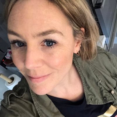 Tech marketing professional, mum of 3, budding yogi.