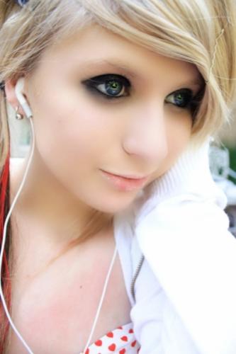 xSUPERSOPHIAx's profile picture. [.Madison.Sophia.Anderson] - Maddy for short. or Sophie. or anything u want. i dun care -.-