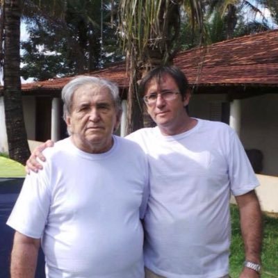 🇧🇷🇮🇱🇺🇸
Cristão, conservador, anti-comunista ferrenho. No  coração: Deus, Pátria, Família e Liberdade.