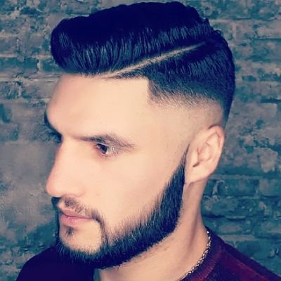 ANDPOGHOSYAN's profile picture. Существует два вида боли: Та, что лечит и та, что калечит...