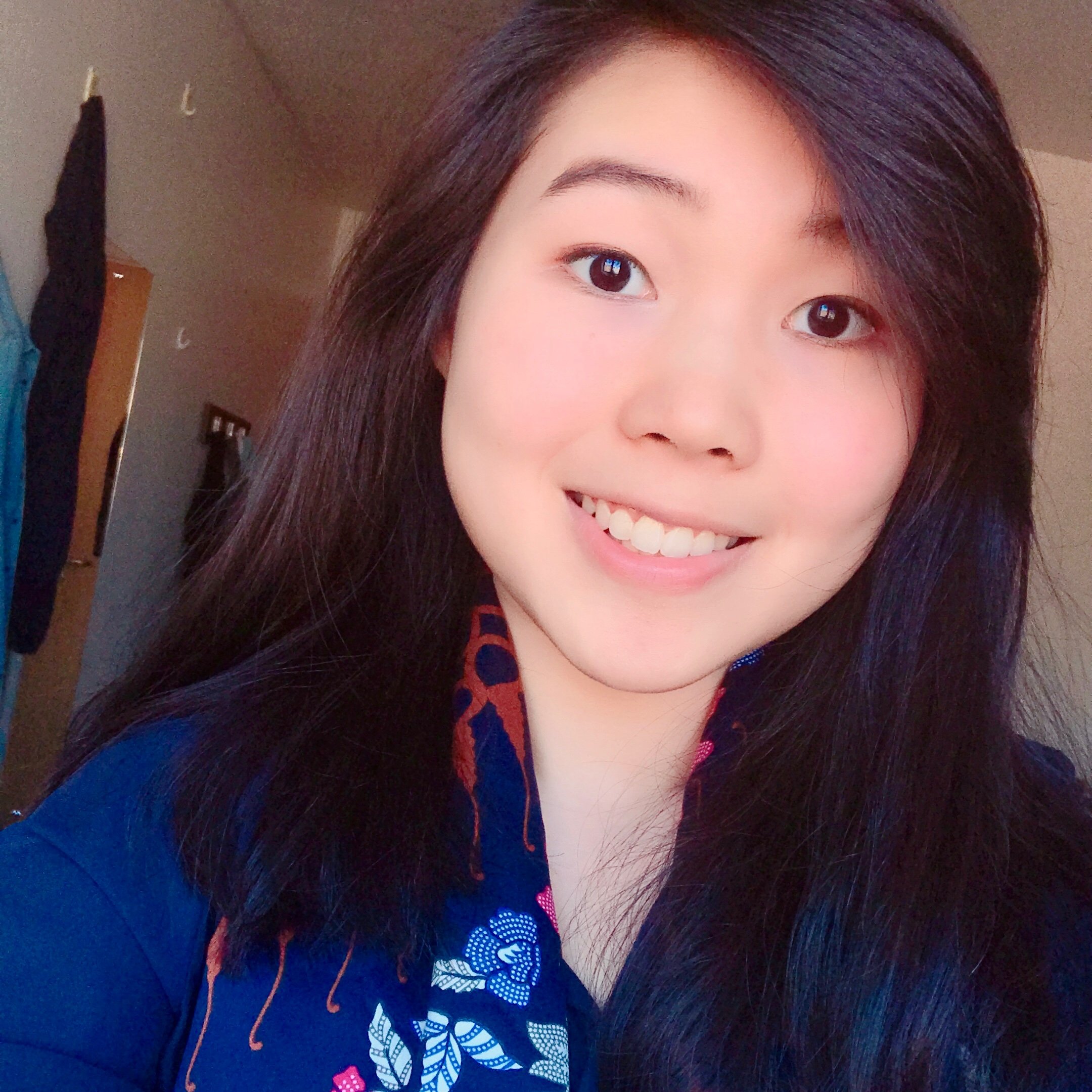 Marketing student from graphic design background, who loves singing, cooking, and visiting galleries & museums :)