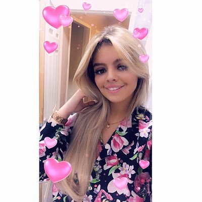 _chloeberryxx's profile picture. 