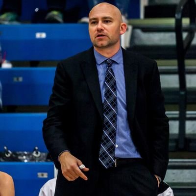 🏫HS SS Teacher 🏀Coach @HHSLadydragons                                         ❤️@schuttecoach & 🧠knowledge of obscure movie references and stuff Marvel