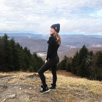 HannahCormier5's profile picture. 