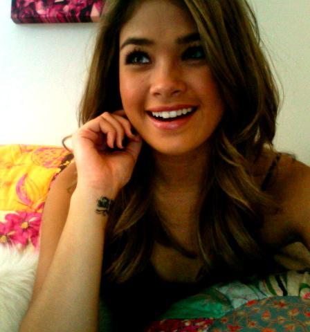 NicoleGASupport's profile picture. Hey! My name is Emma & I am a huge иιcσlє αиdєяѕσи fan! I love & Support EVERYTHING she do 100% and I will always do!♥ I hope she will follow me one day!♥ Xo :)