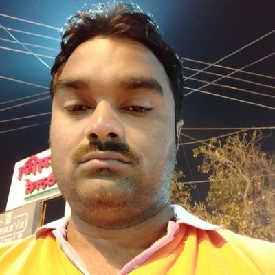 मौन को बदला कि, बदला आपने खुद से लिया,
गा बजाके मूर्ख सा,वाचाल लेकर आ गए।
और कितने लीजिएगा, होशियारी के सुबूत,
गए थे तफरीह को,राफाल लेकर आ गए।