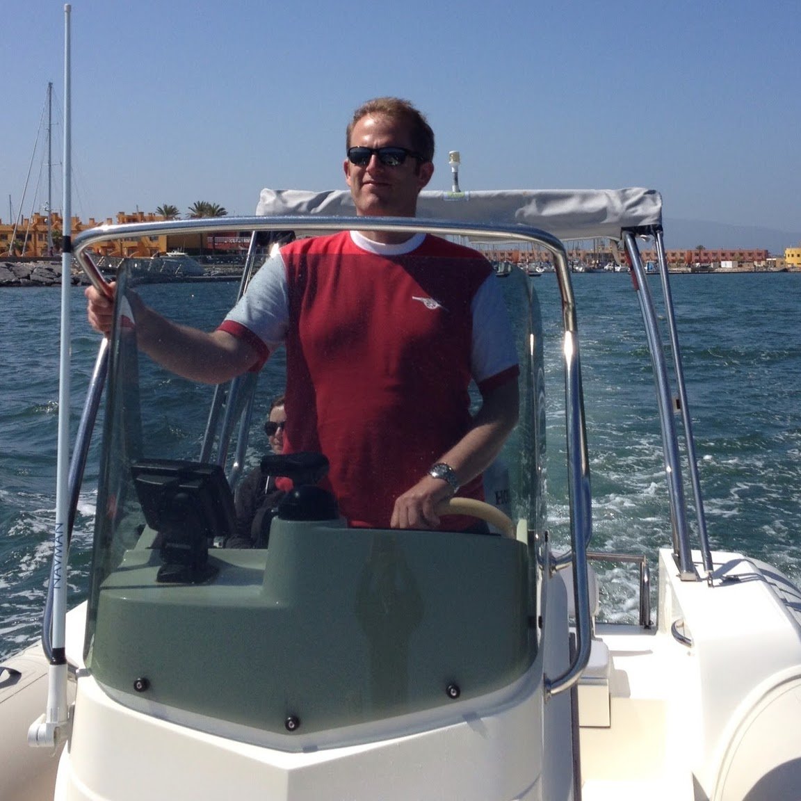 AdeChapman's profile picture. Gooner, shooter, bootcamper, sailing person & apprently a BFG, but more like a #grumpyphucker