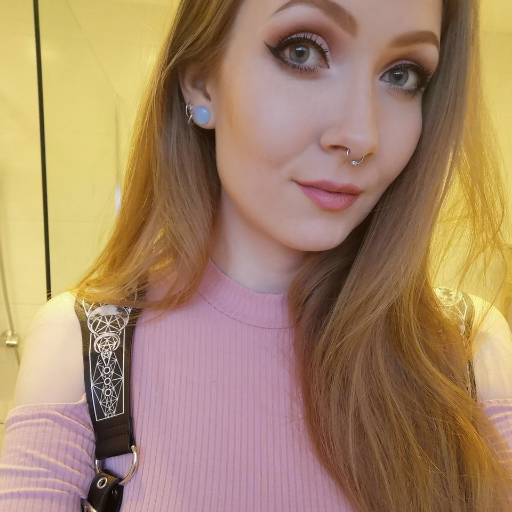 👩🦰 Twitch Partner since 2015
💼 Talent & Campaign Manager @buildarocketcom
🎥 https://t.co/LH2cgUqhyt
📸 https://t.co/rCM9I4id0F
🌱 vegan
❤️ Dota
