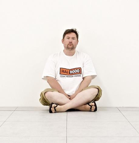 Fengschwing's profile picture. Husband, Father, British, Geek.