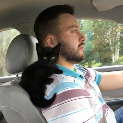 laramema1's profile picture. 