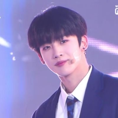 โยฮันเป็นลูกพิซึงยอนเป็นพ่อ
และลูกที่ไม่ได้แปลว่าลูก
เช่นเดียวกับคำว่าพ่อของพิซึงยอน
#ขุดพาสหลุมเพื่อโยฮัน
#แก๊งสามหมีพิชิตเดบิวต์