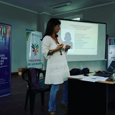 Humana, Terapeuta Holística Facilitadora de Desarrollo. Comunitario. Docente de Educación Emocional. Miembro de @LabPacha